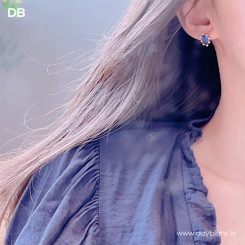 Cobalt Blue Dream (Earring)