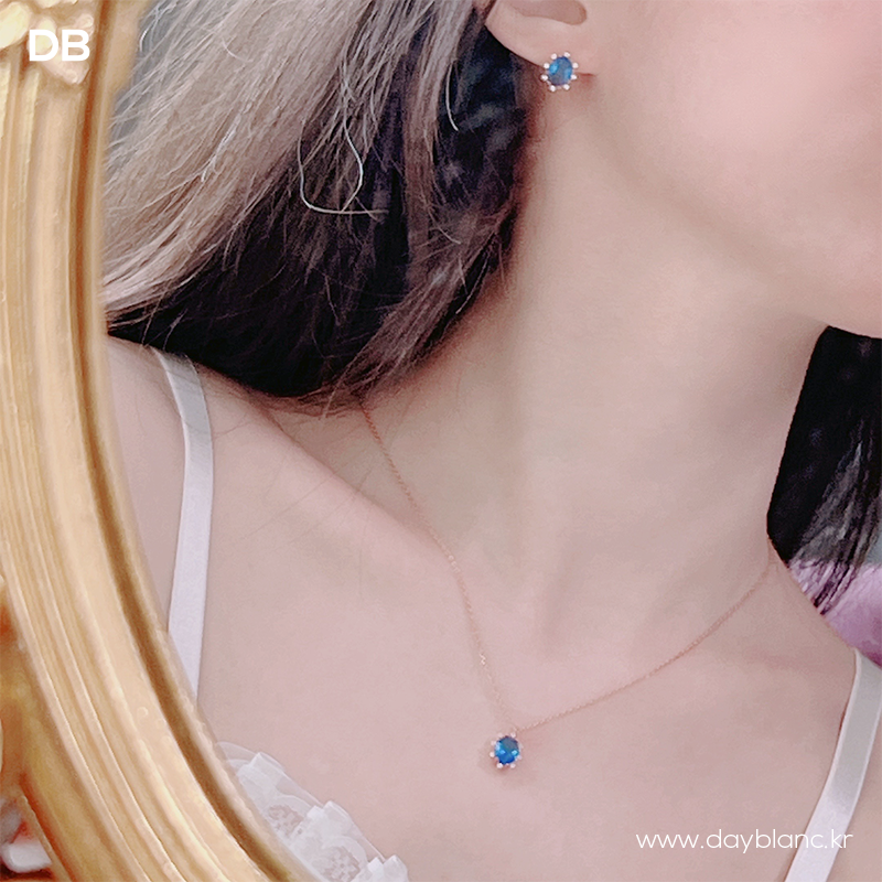 Cobalt Blue Dream (Necklace)