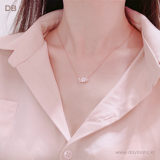 Blossom Love (Necklace)