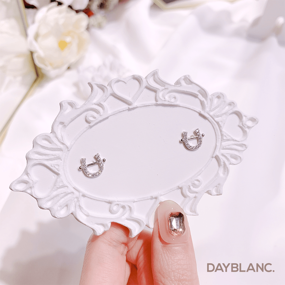 Shining U 빛나는 너 (Earring) - DAYBLANC