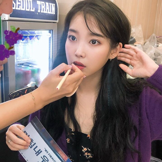 Classic Hoop (Earring)