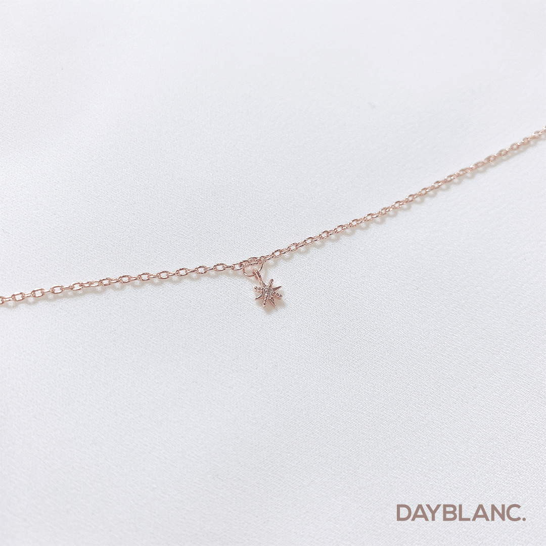 Rosy Crescent (Necklace) - DAYBLANC