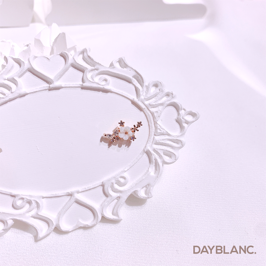 Butterfly Kiss (Piercing) - DAYBLANC