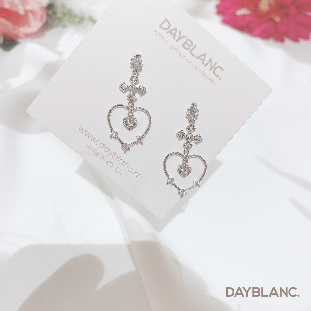 Love Is All We Need (Earring) - DAYBLANC