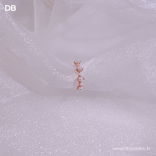 Enchanted Rose Pearls (Ring)