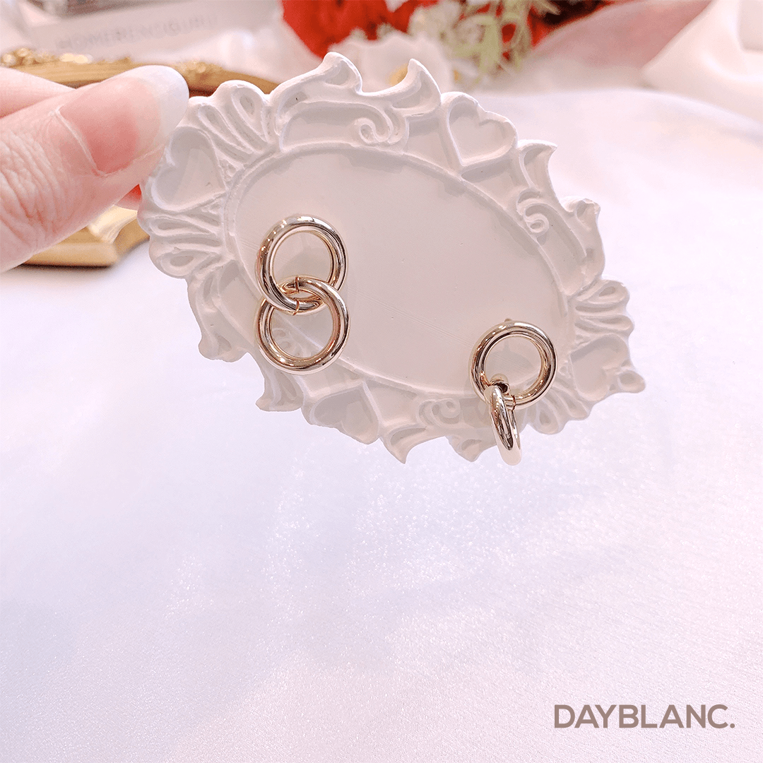 Secret Talk (Earring) - DAYBLANC