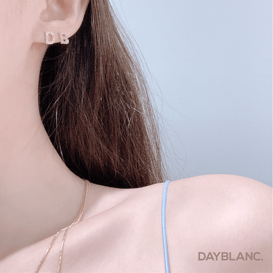 Classic Initial (Earring) - DAYBLANC