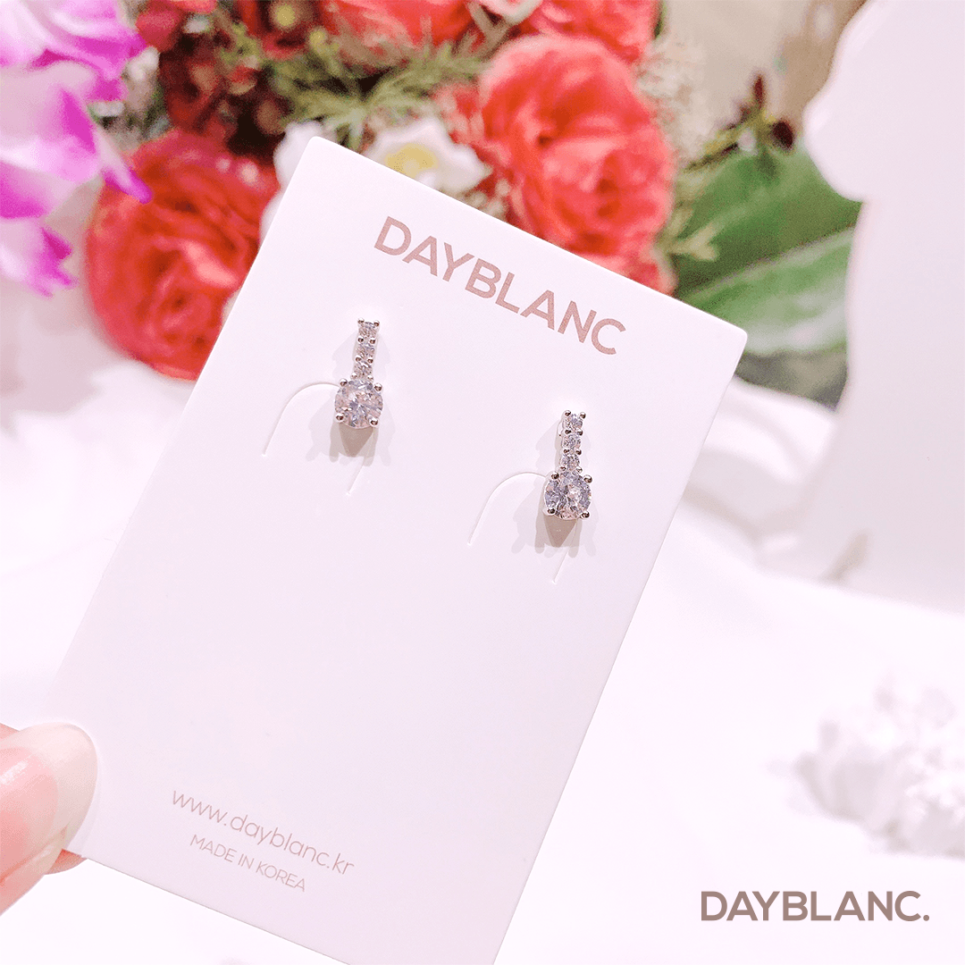 Cry for Me (Earring) - DAYBLANC