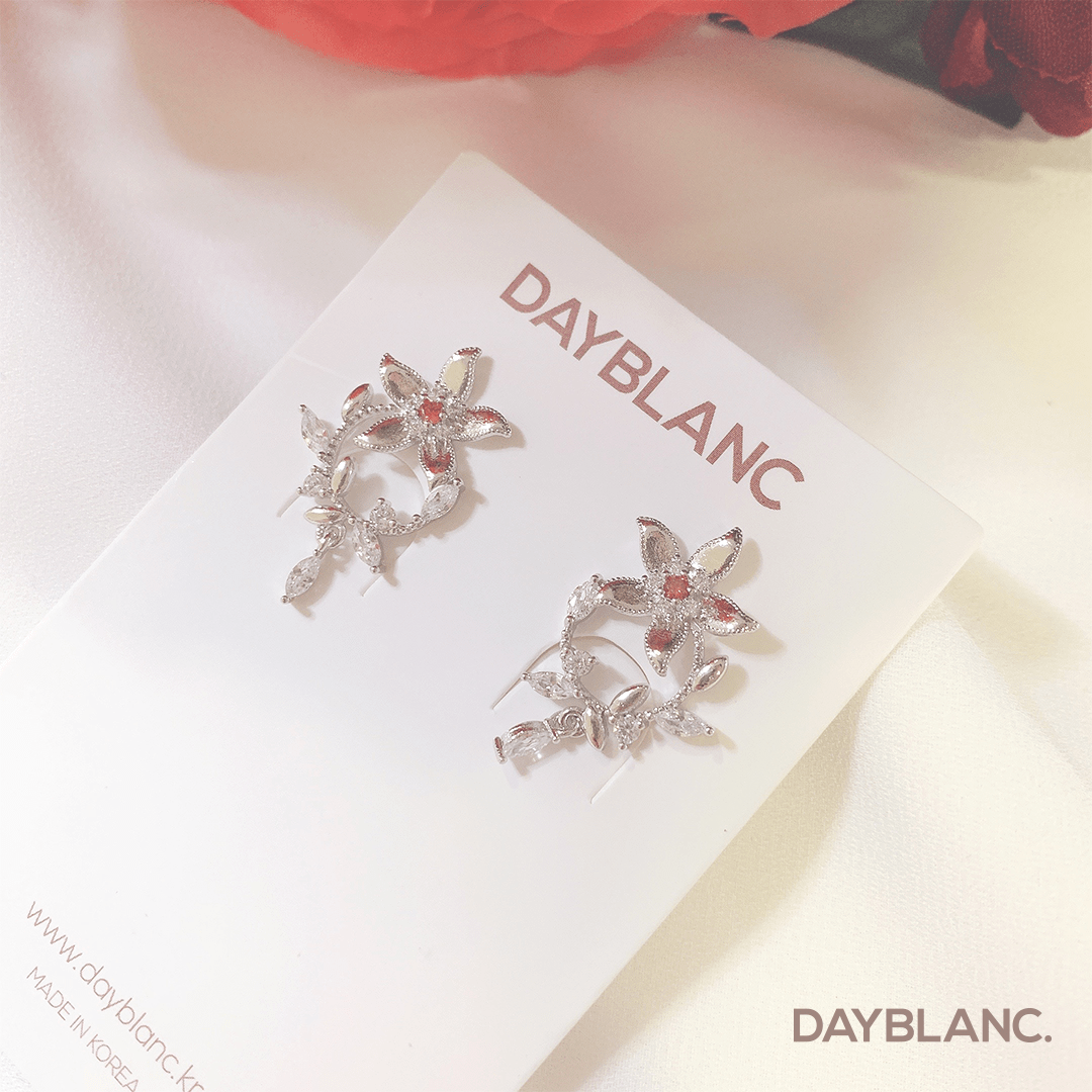 Eternal Flower (Earring) - DAYBLANC