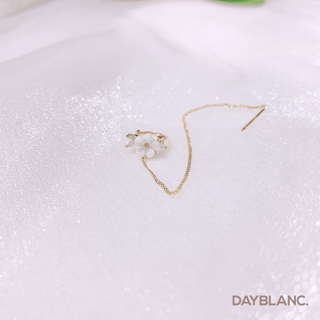 White Angel (Earring + Ear Cuffs) - DAYBLANC