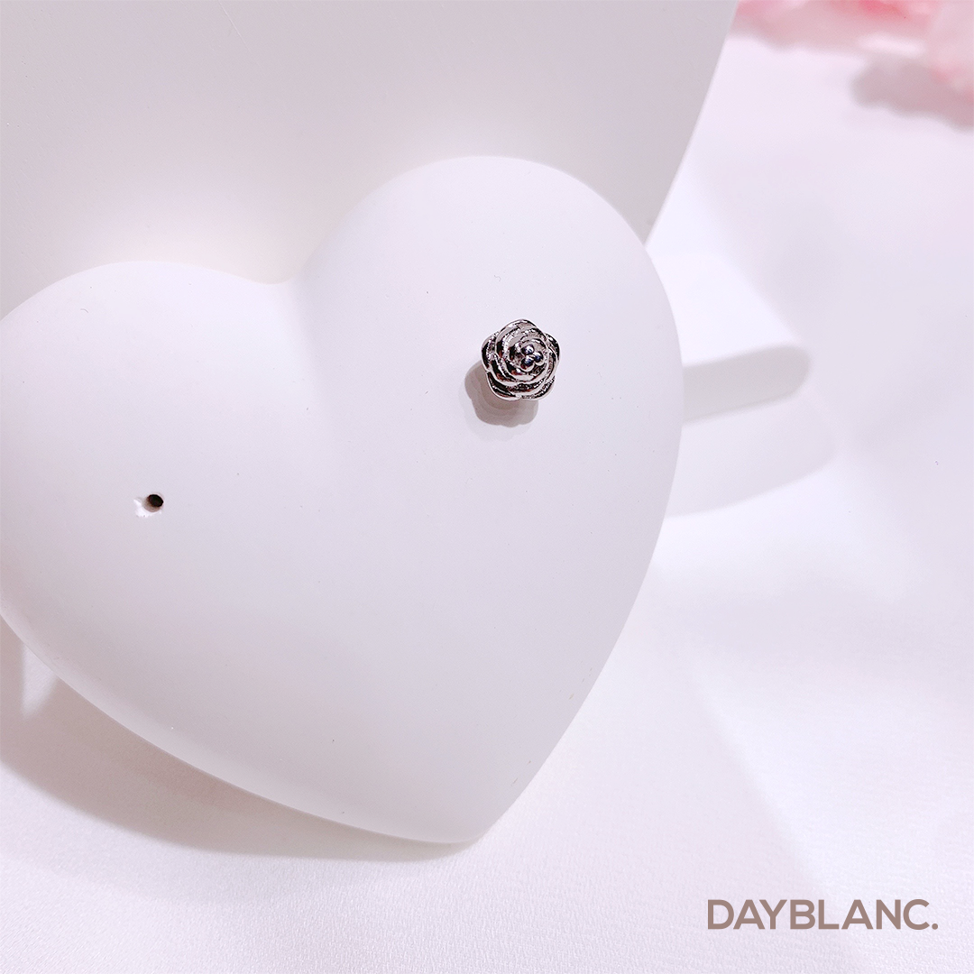 Rose of Versailles (Piercing) - DAYBLANC