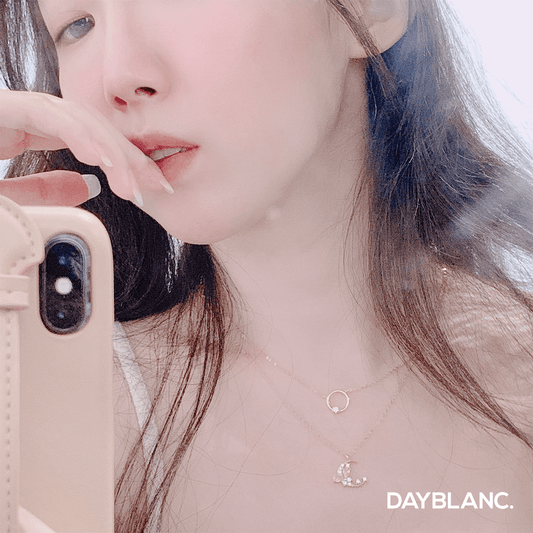 Dreaming Moon (Necklace) - DAYBLANC