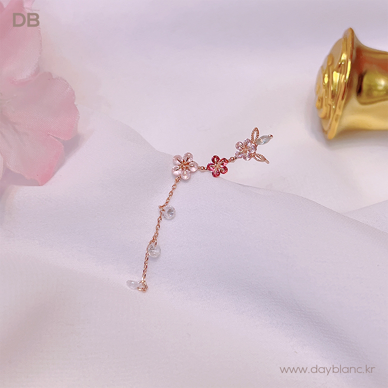 Cherry Blossom Love (Earring)