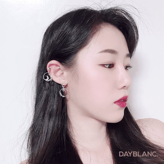 Galaxy That Drew You (Earring) - DAYBLANC