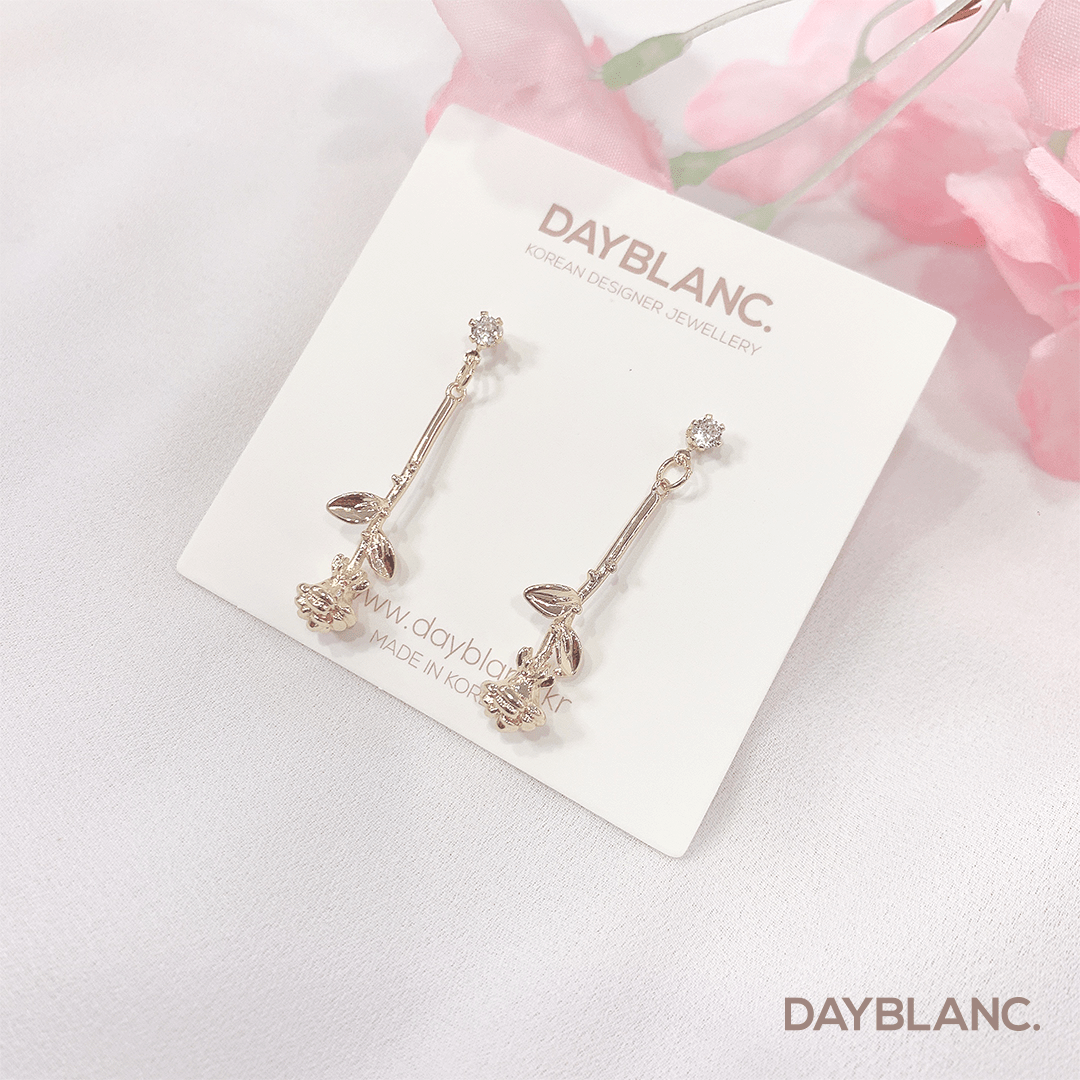 Eternity Of Rose Earring (Premium) - DAYBLANC