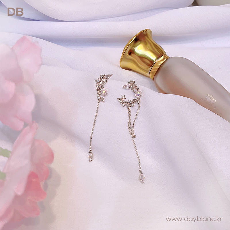 Elf's Moon (Earring)