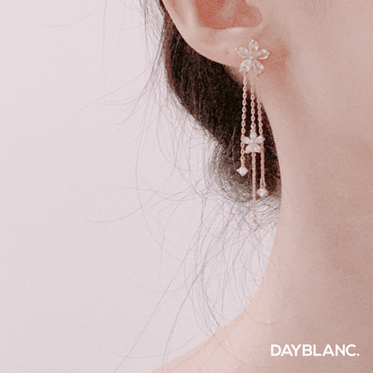 Flower Shower (Earring) - DAYBLANC