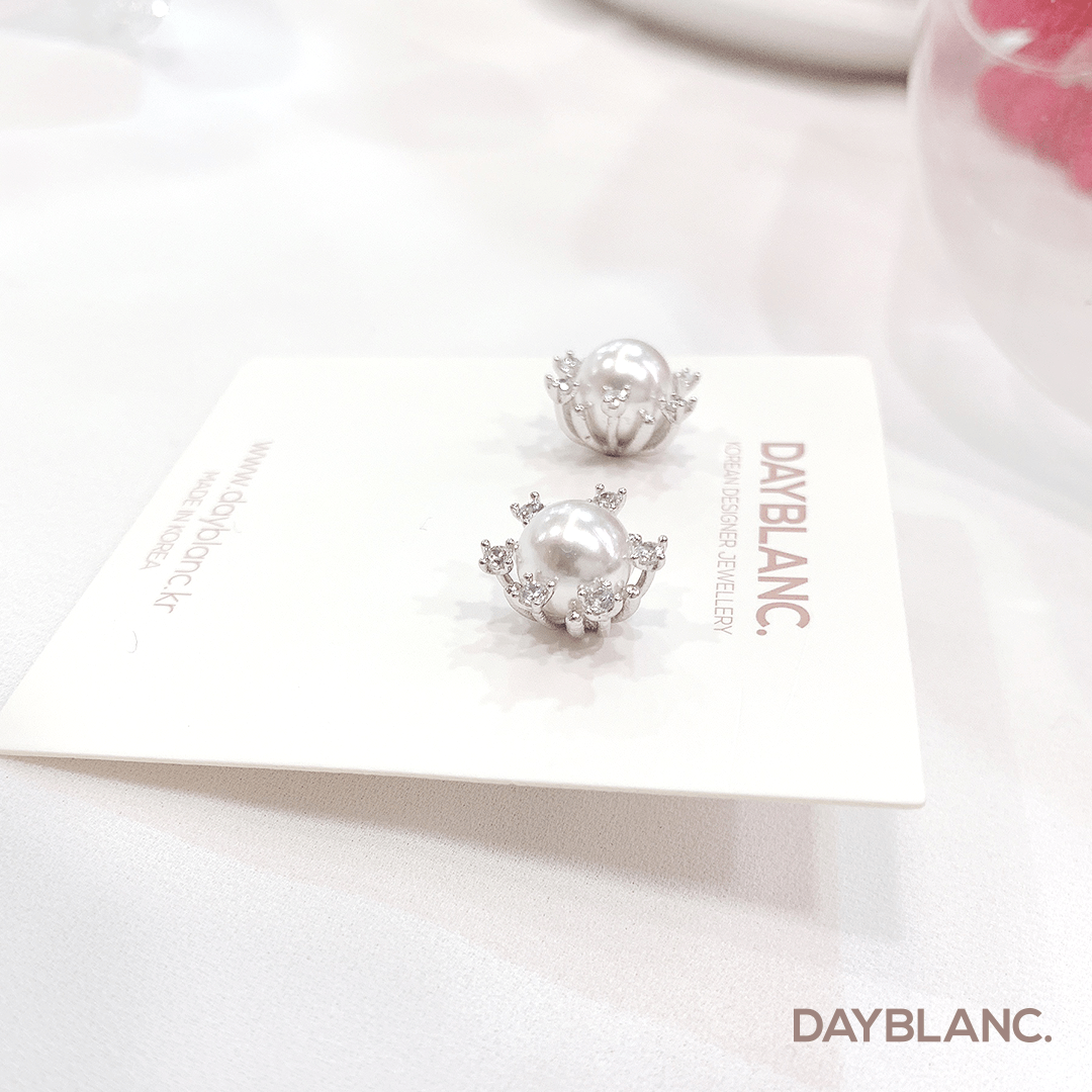 Snow Waltz 스노우 왈츠 (Earring) - DAYBLANC