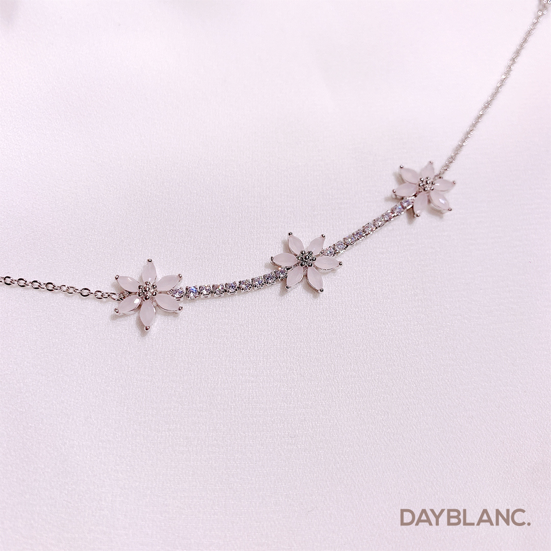Winter Blossom (Bracelet) - DAYBLANC