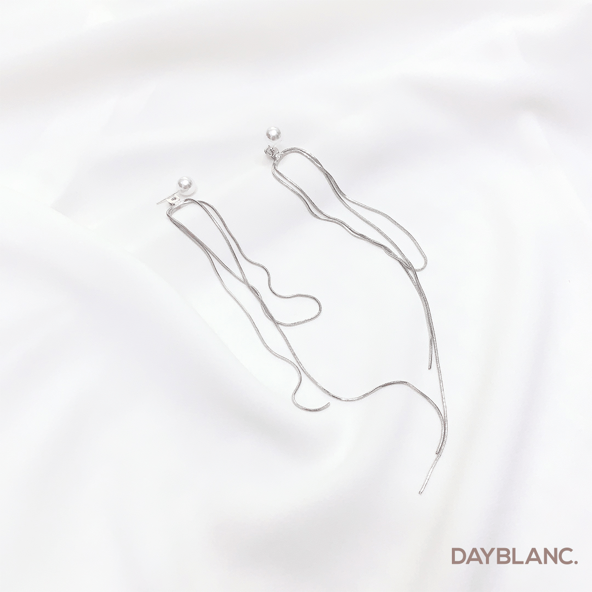 Moonlight Chain (Earring) - DAYBLANC