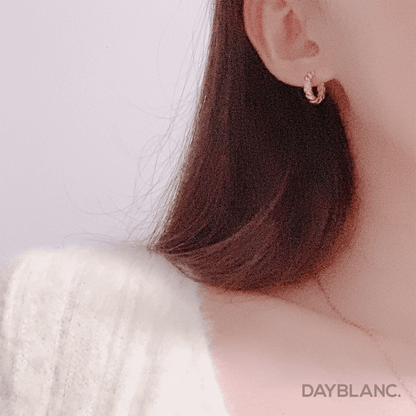 Glow Up (Earring) - DAYBLANC