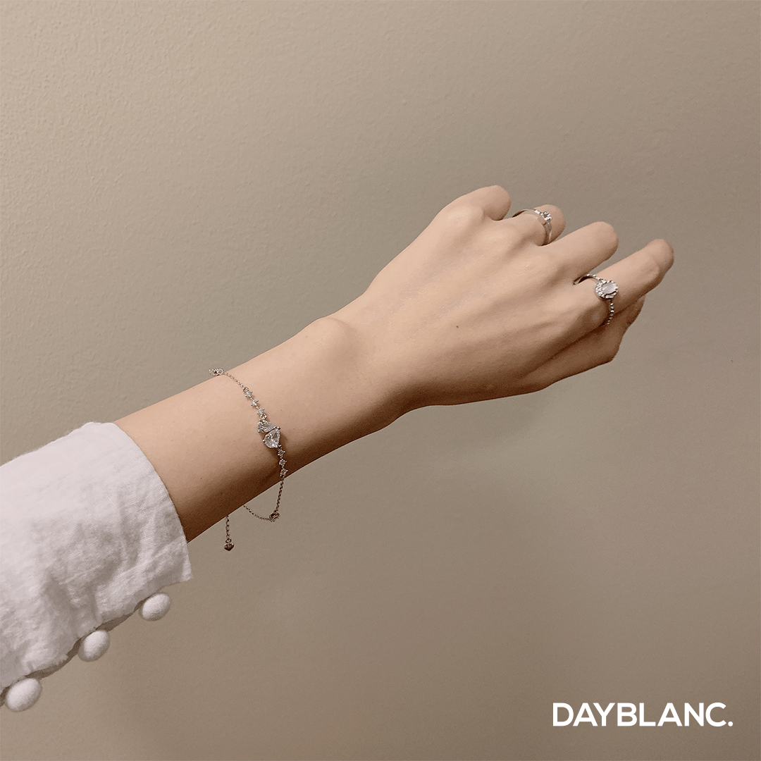 Pure Goddess (Bracelet) - DAYBLANC