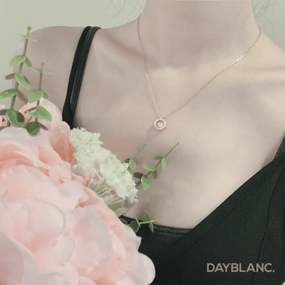 Shining Me (Premium | Necklace) - DAYBLANC