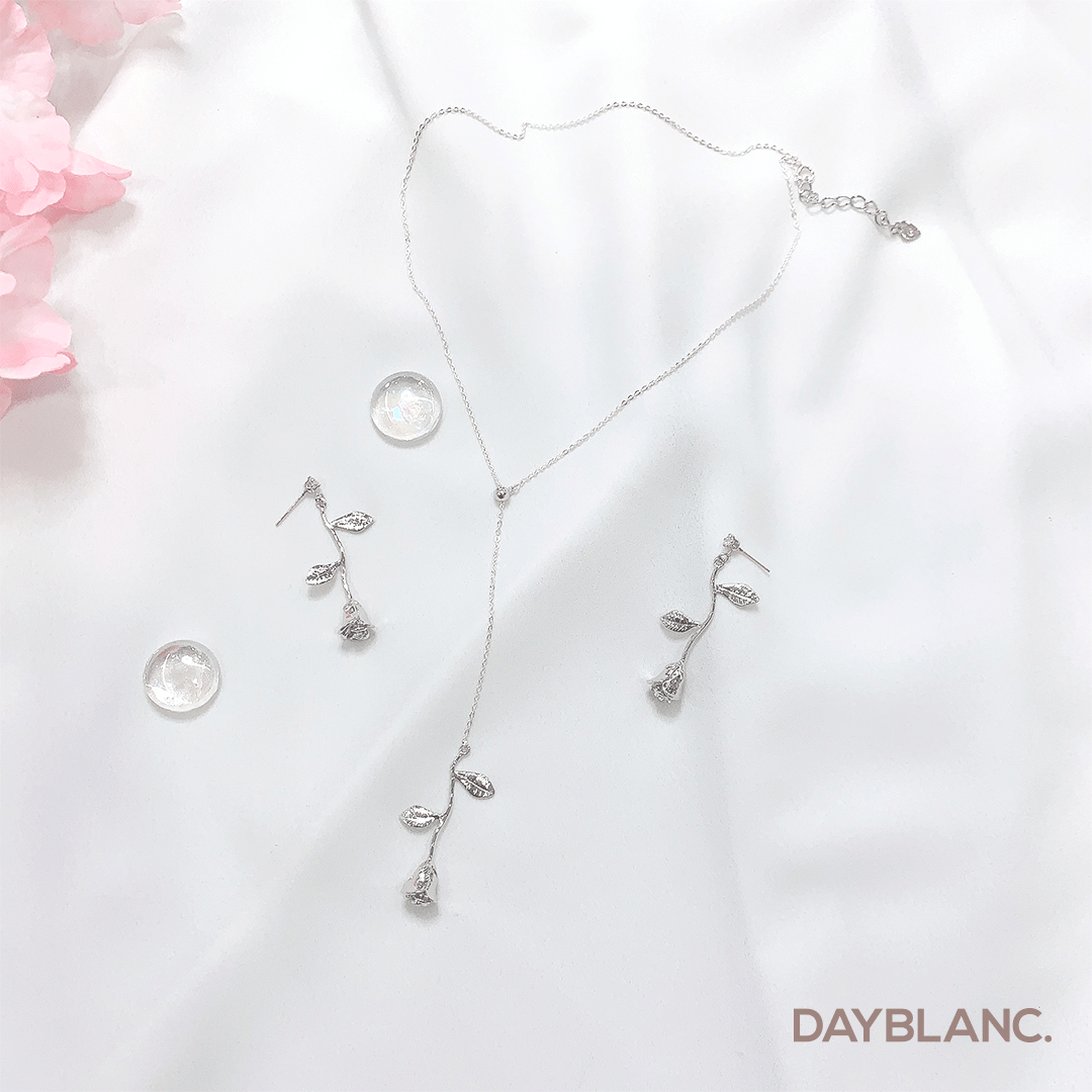 Enchanted Rose (Premium | Necklace) - DAYBLANC