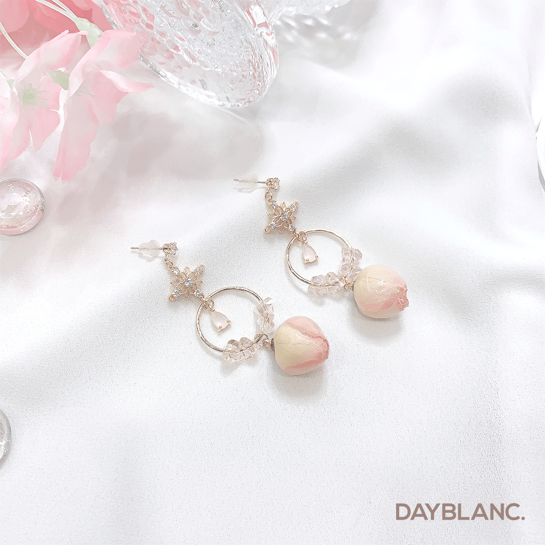 Peach Flower 복숭아 꽃 (Premium Earring) - DAYBLANC
