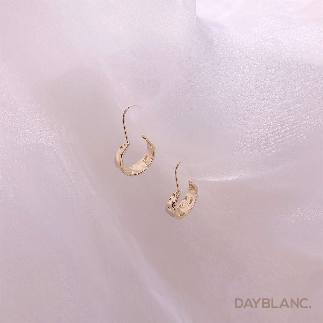 Golden Dew (Earring) - DAYBLANC