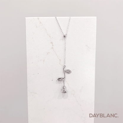 Enchanted Rose (Premium | Necklace) - DAYBLANC
