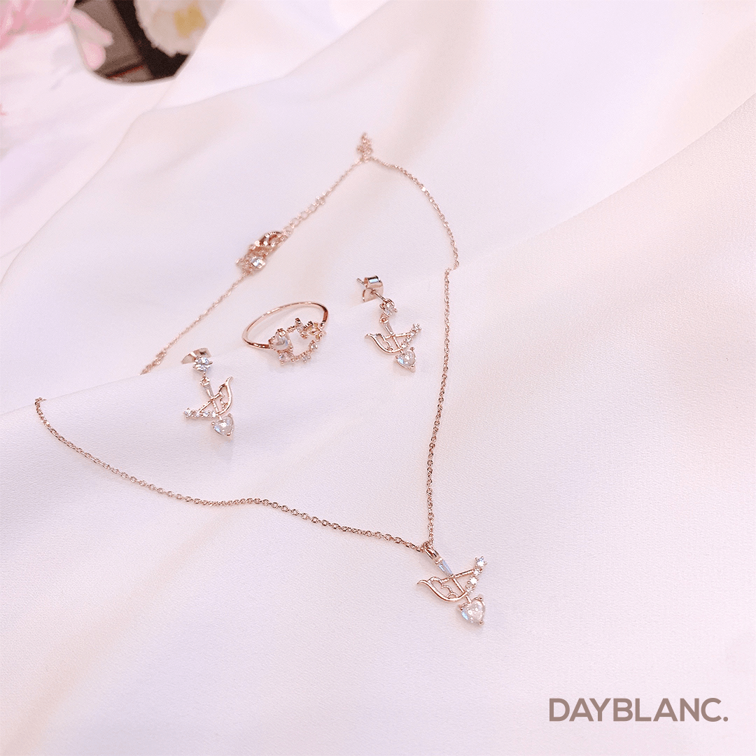 Arrow of Love (Necklace) - DAYBLANC