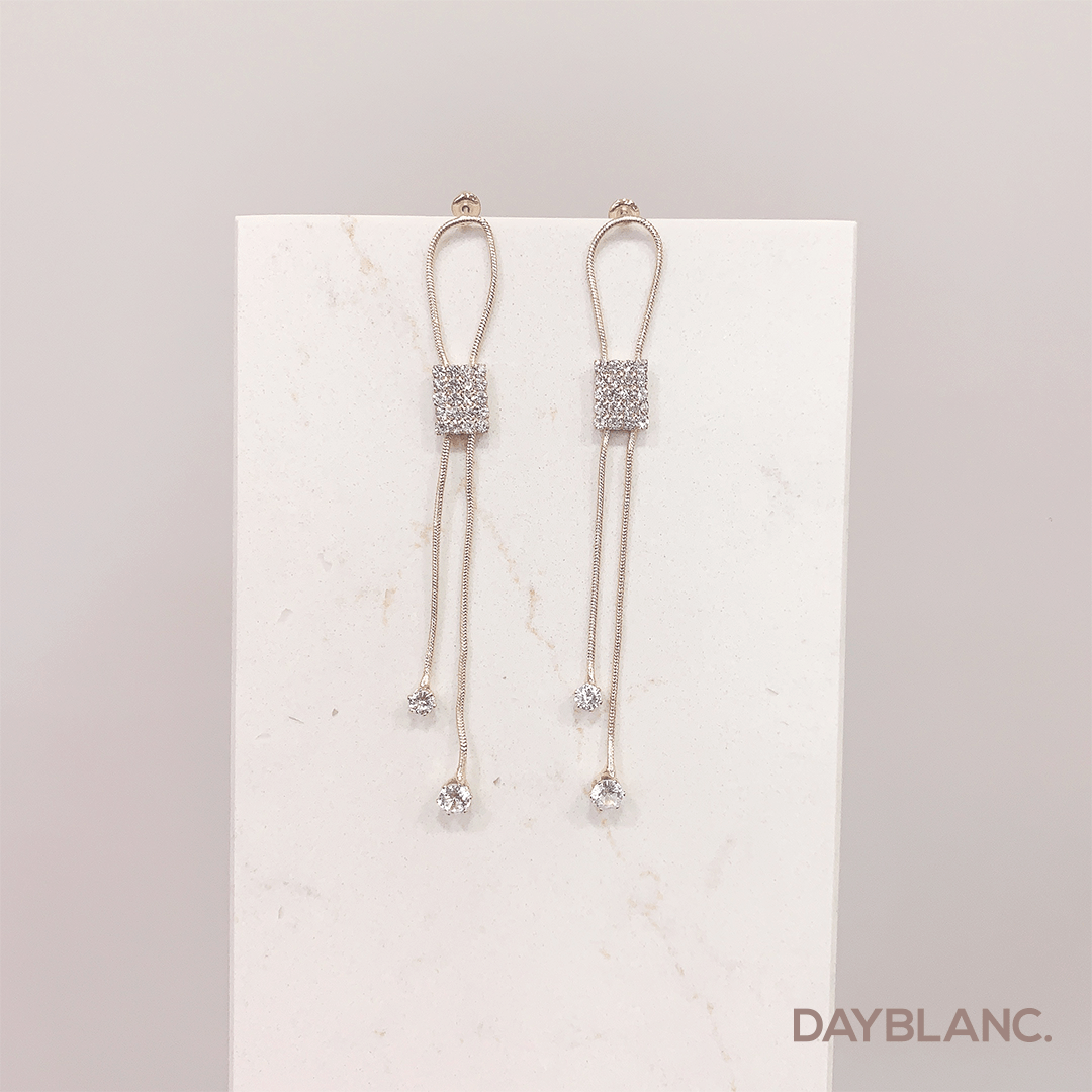 Lux Tie 럭스 타이 (Earring) - DAYBLANC