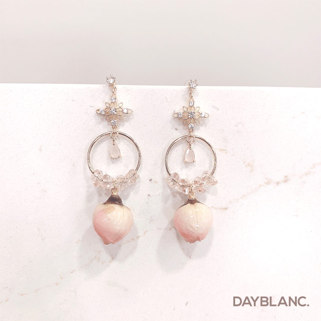 Peach Flower 복숭아 꽃 (Premium Earring) - DAYBLANC