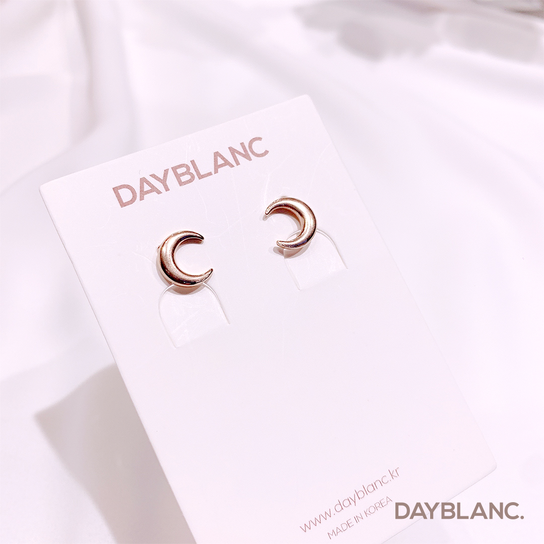 Rose Crescent (Earring) - DAYBLANC