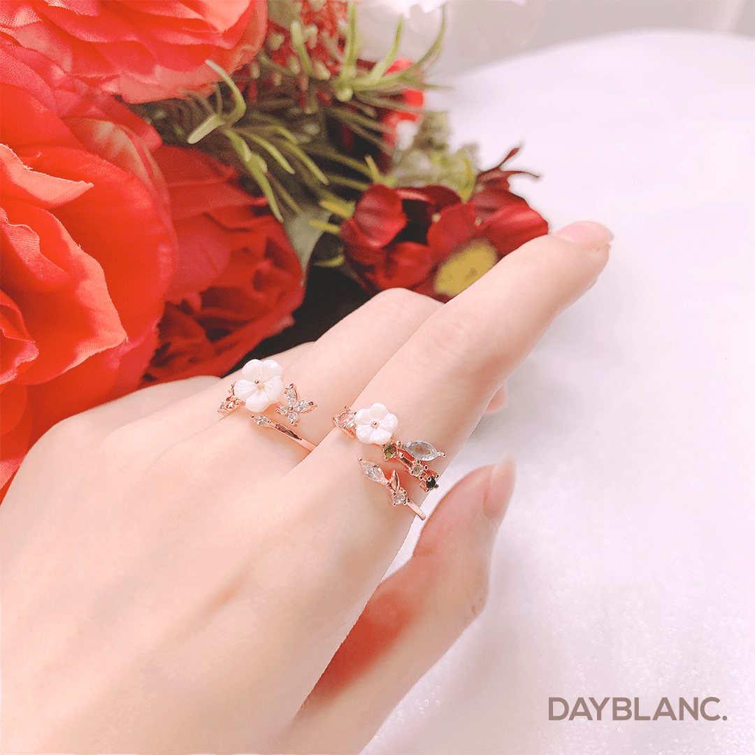 Seashell Flower (Ring) - DAYBLANC