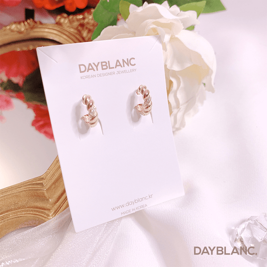 Glow Up (Earring) - DAYBLANC