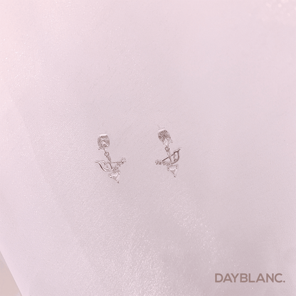 Arrow of Love (Earring) - DAYBLANC