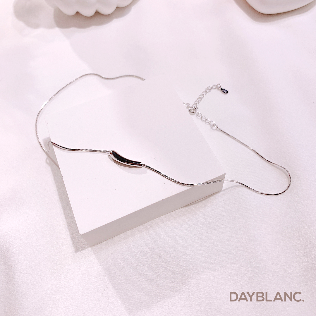 Silver Drop (Necklace) - DAYBLANC