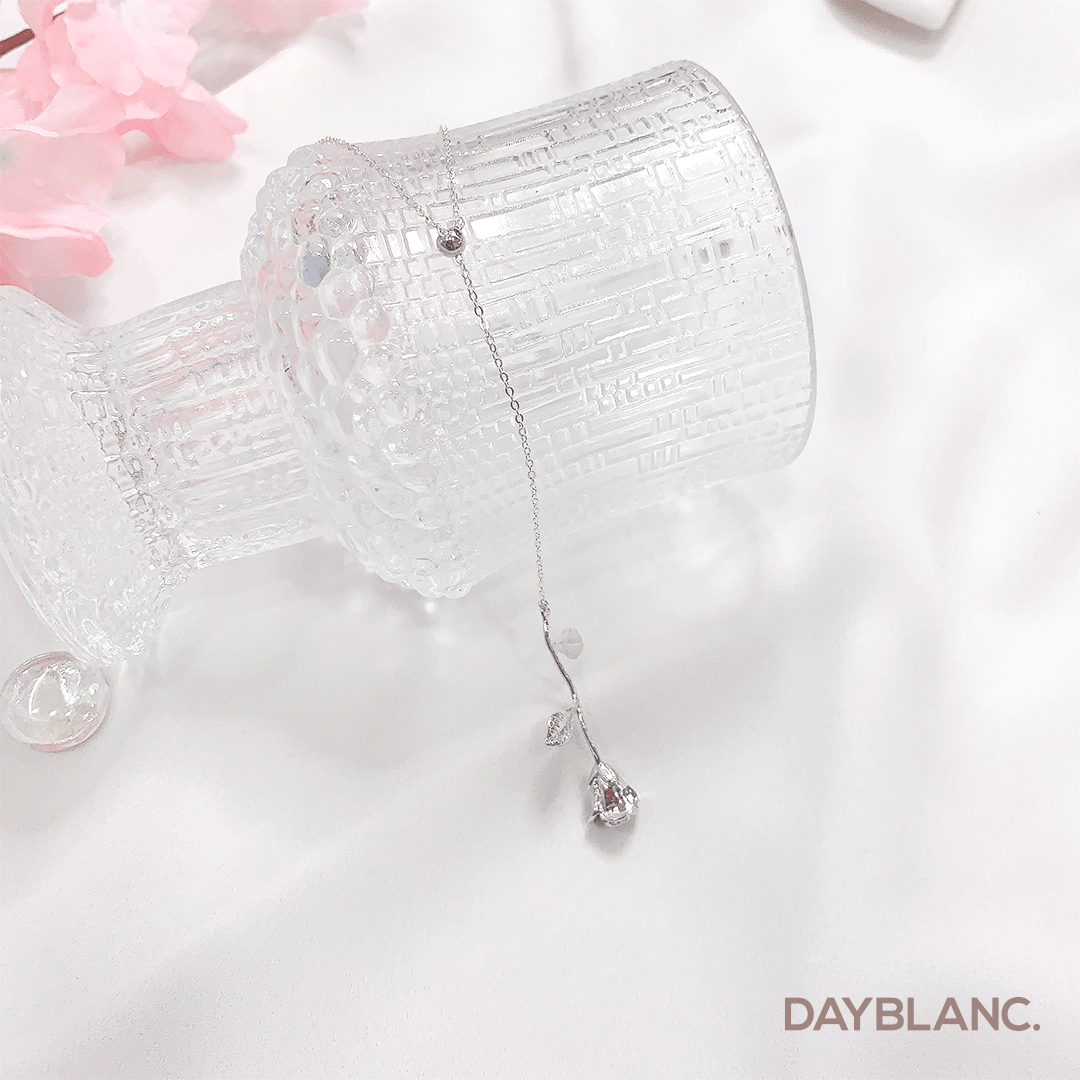 Enchanted Rose (Premium | Necklace) - DAYBLANC