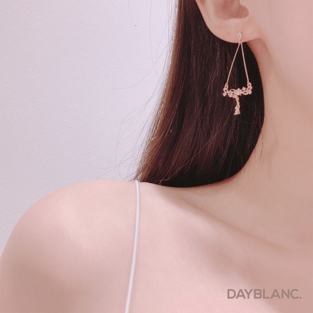 Dream of Rose (Earring) - DAYBLANC
