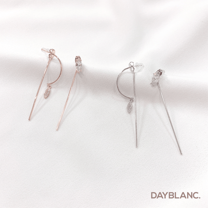 Crystal Point 크리스탈 포인트 (Earring) - DAYBLANC