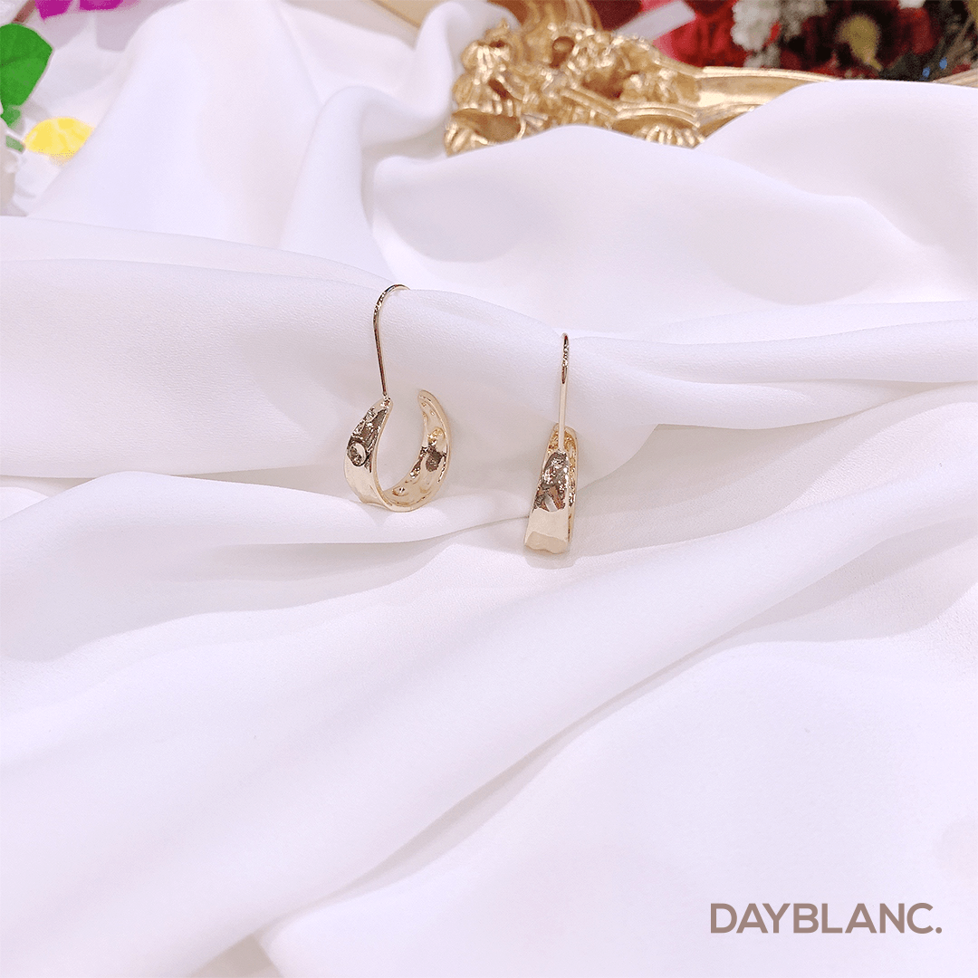 Golden Dew (Earring) - DAYBLANC