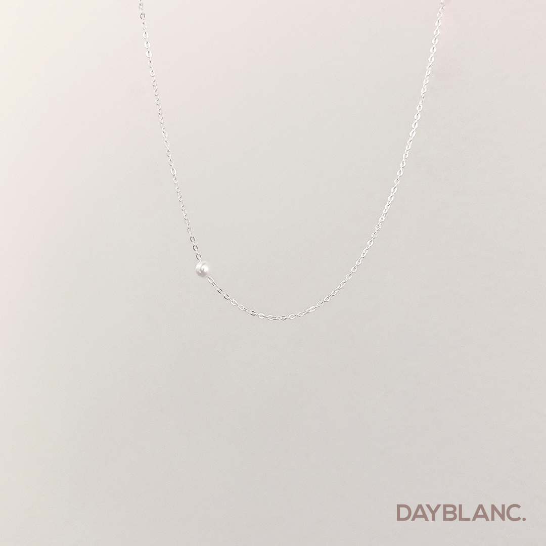Classic Point (Premium Necklace) - DAYBLANC