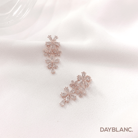 Flower Wave 꽃 물결 (Earring) - DAYBLANC