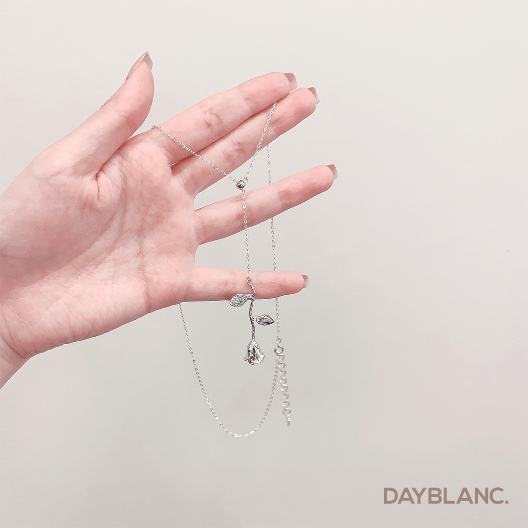 Enchanted Rose (Premium | Necklace) - DAYBLANC