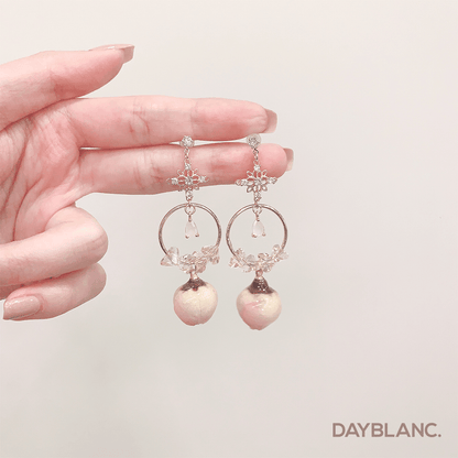 Peach Flower 복숭아 꽃 (Premium Earring) - DAYBLANC