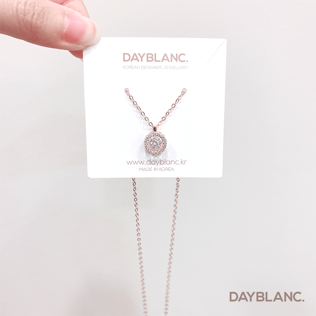 Shining Me (Premium | Necklace) - DAYBLANC