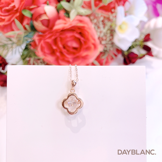 Pounding Clover (Premium | Necklace) - DAYBLANC