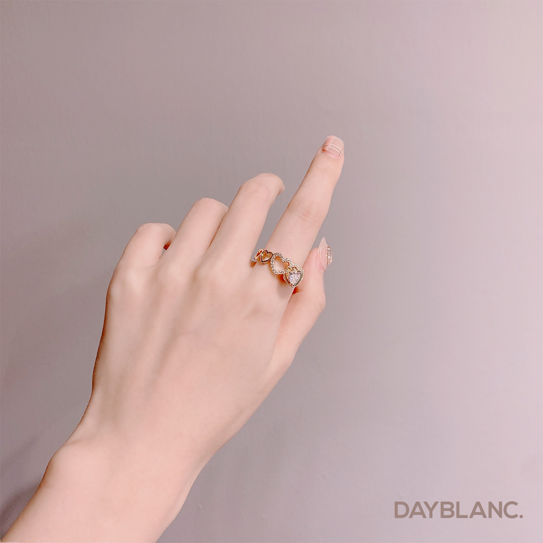 Love Love Love (Ring) - DAYBLANC
